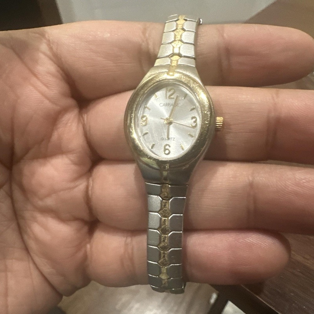 Working Timex Carriage Two Tone Stainless Steel Oval Ladies Watch 22mm Fit 7.5in